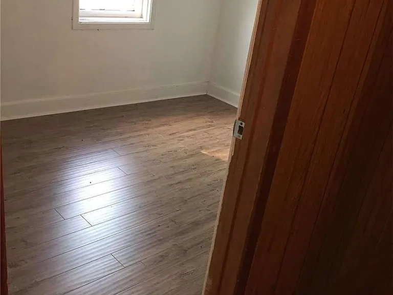312239 Grey St N #8 — Photo 11