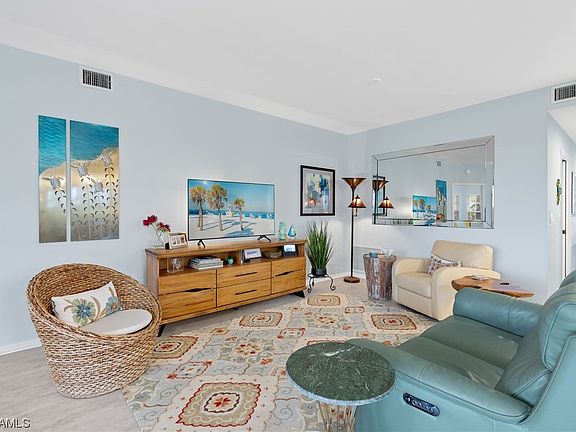 4th image of 8201 Grand Palm Dr APT 1