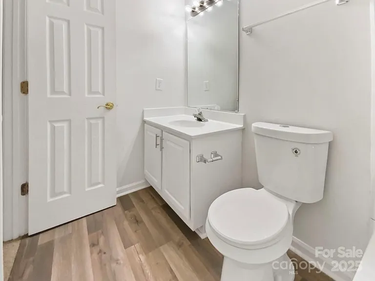 2118 Augusta St — Photo 14