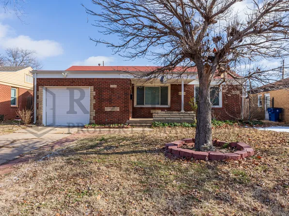 1750 S Fabrique Dr, Wichita, KS 67218