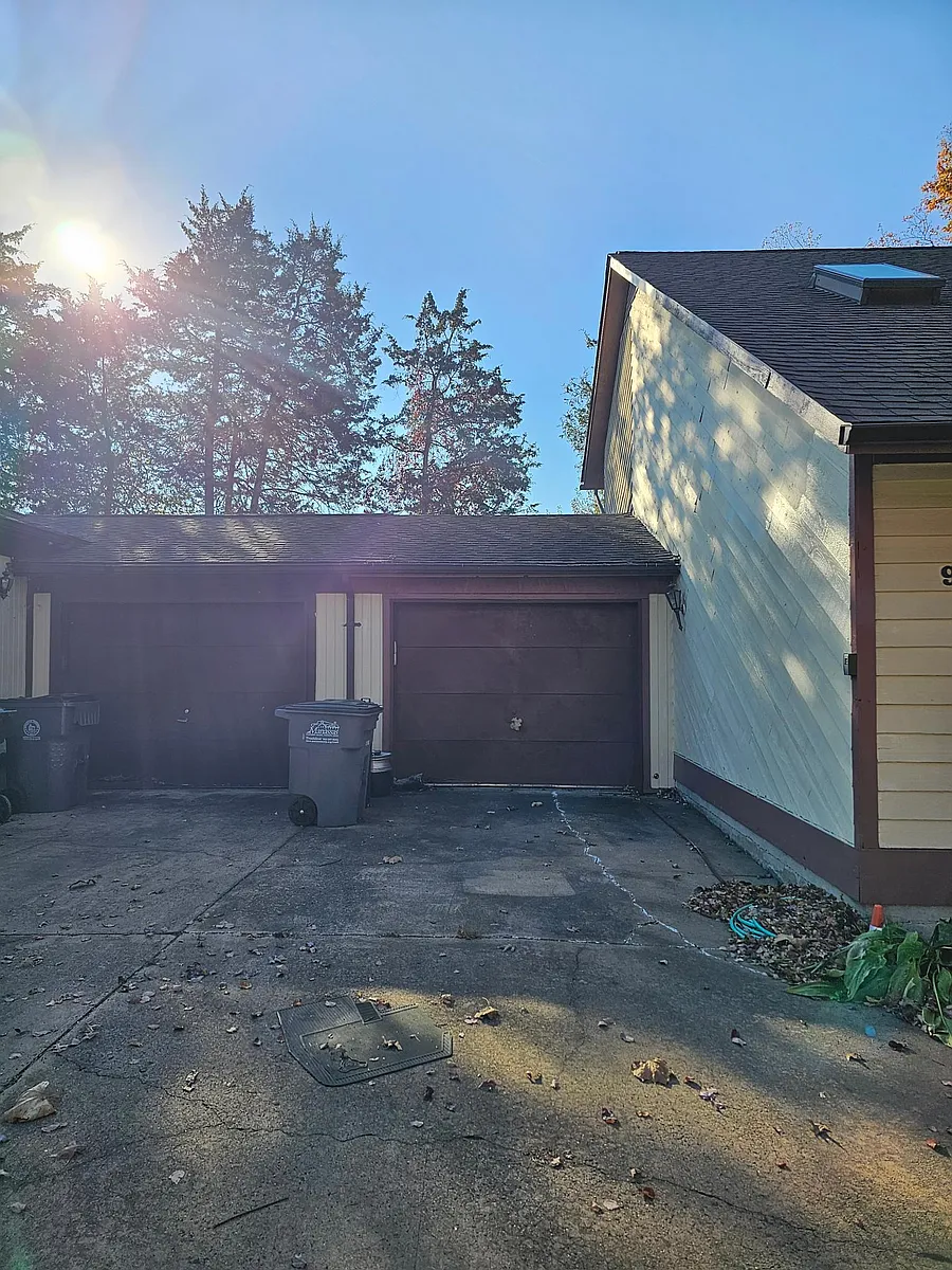 Building Photo - 9217 Easton Ct