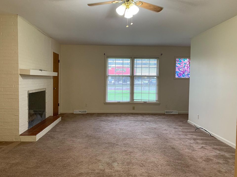 2nd image of 2941 Frederica St #A-b