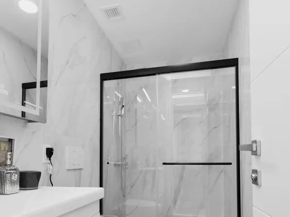 15 West End Avenue image 25 of 33