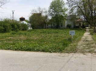 202 E 1st St, Carthage, IN 46115