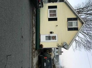 40 Croade St, Warren, RI 02885