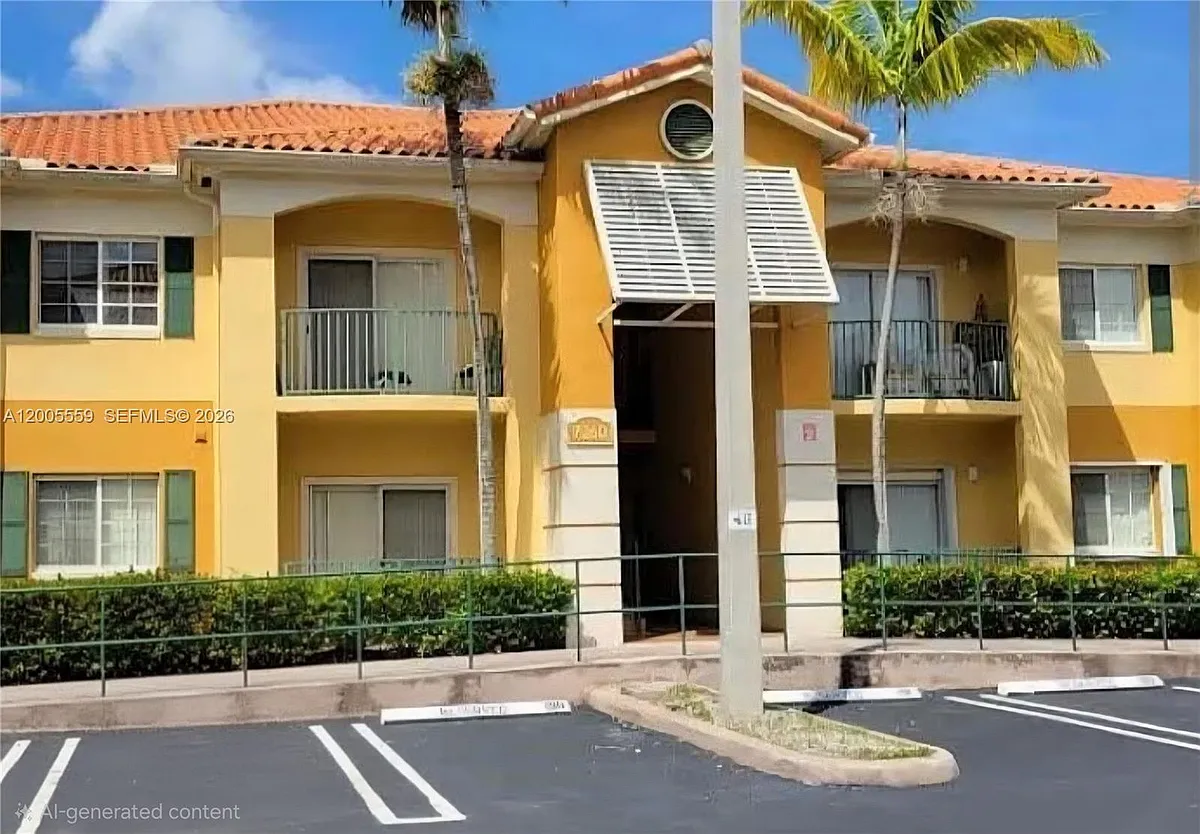 Building Photo - 7260 NW 114th Ave #10810