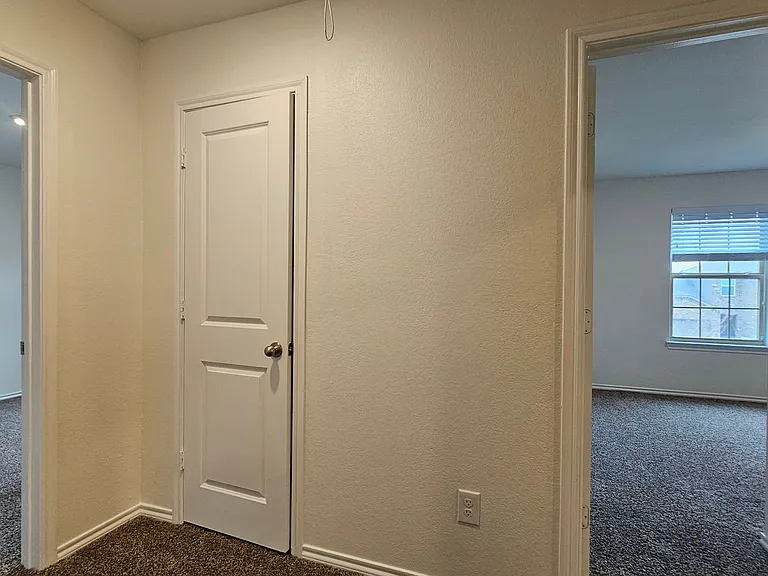 813 Fueller Dr — Photo 31