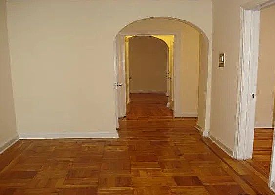 1st image of 162 E 19th St #C