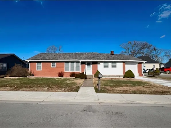 390 E Gray St, Martinsville, IN 46151