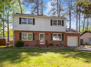 8 Valirey Dr, Hampton, VA 23669