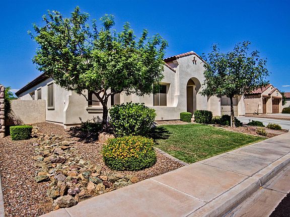 2nd image of 3530 E Coconino Dr