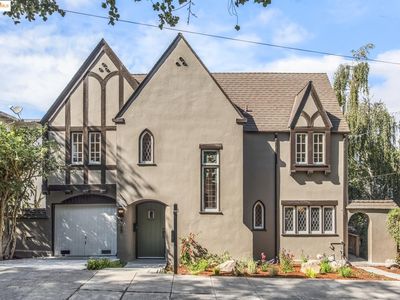 725 Carlston Ave, Oakland, CA, 94610