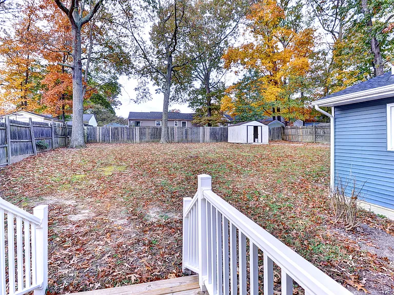 9106 Lost Forest Dr — Photo 25