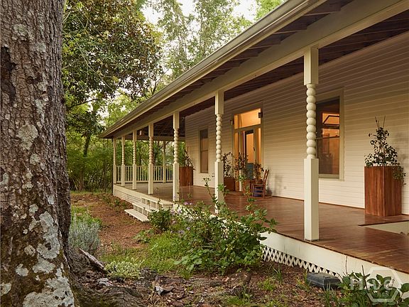 2nd image of 2569 Riverbend Road