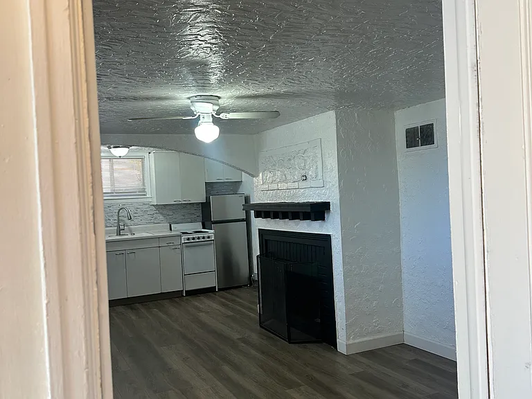 1111 Strand Pl #A — Photo 11