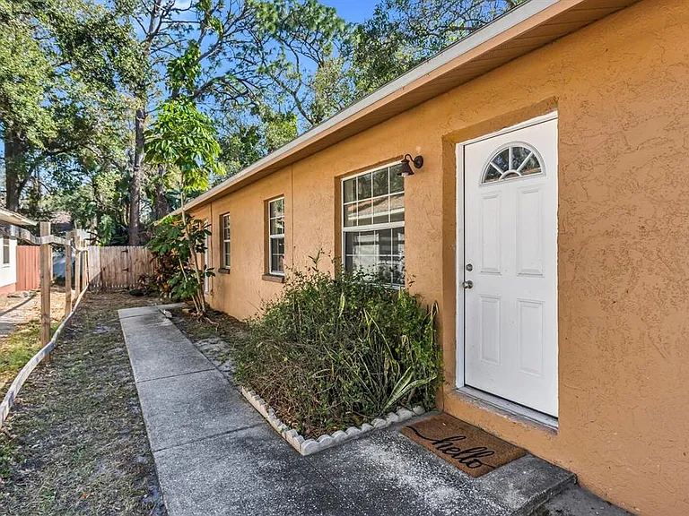 14717 Sunset St — Photo 1