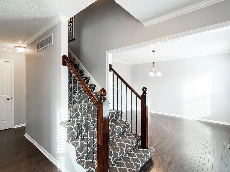 15704 Outlook St — Photo 5