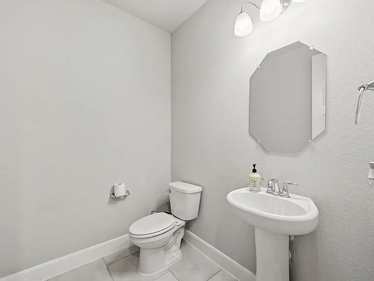 1007 Fennel Frond Dr — Photo 12
