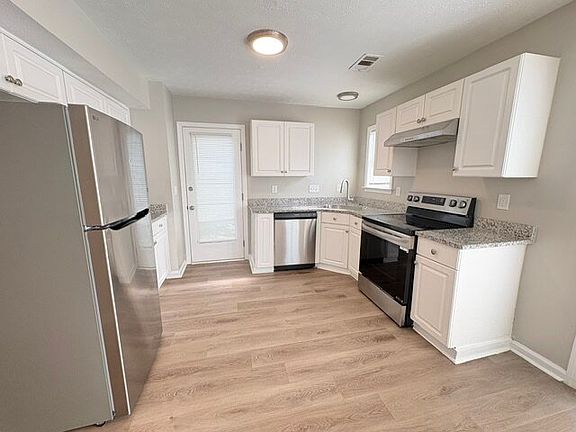 5th image of 2613 Beard Ct
