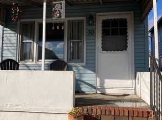 30 Summerfield Pl, Staten Island, NY 10303