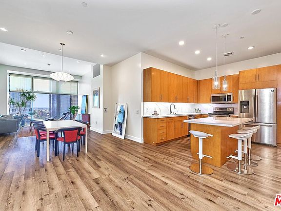 4th image of 3223 W 6th St Unit 1005