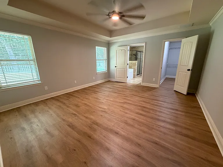 5563 Tucker Cir — Photo 12