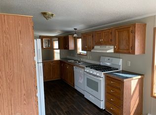 14 Locust Dr, Van Buren Twp, MI 48111