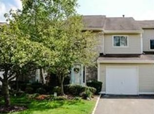 112 Castle Ridge Dr #170, East Hanover, NJ 07936