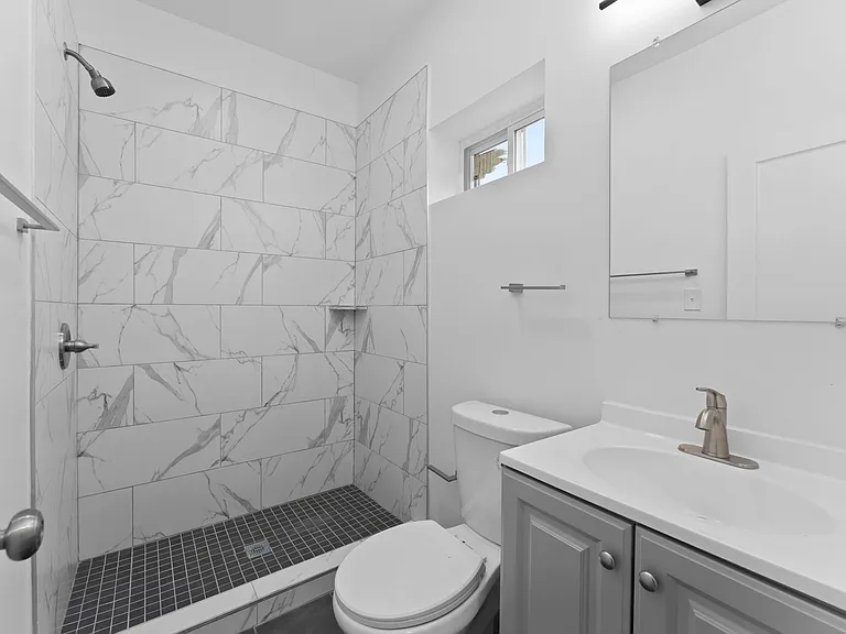 2600 S 7th St #2F — Photo 12
