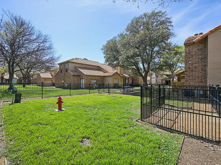 Spring Pointe — Photo 32