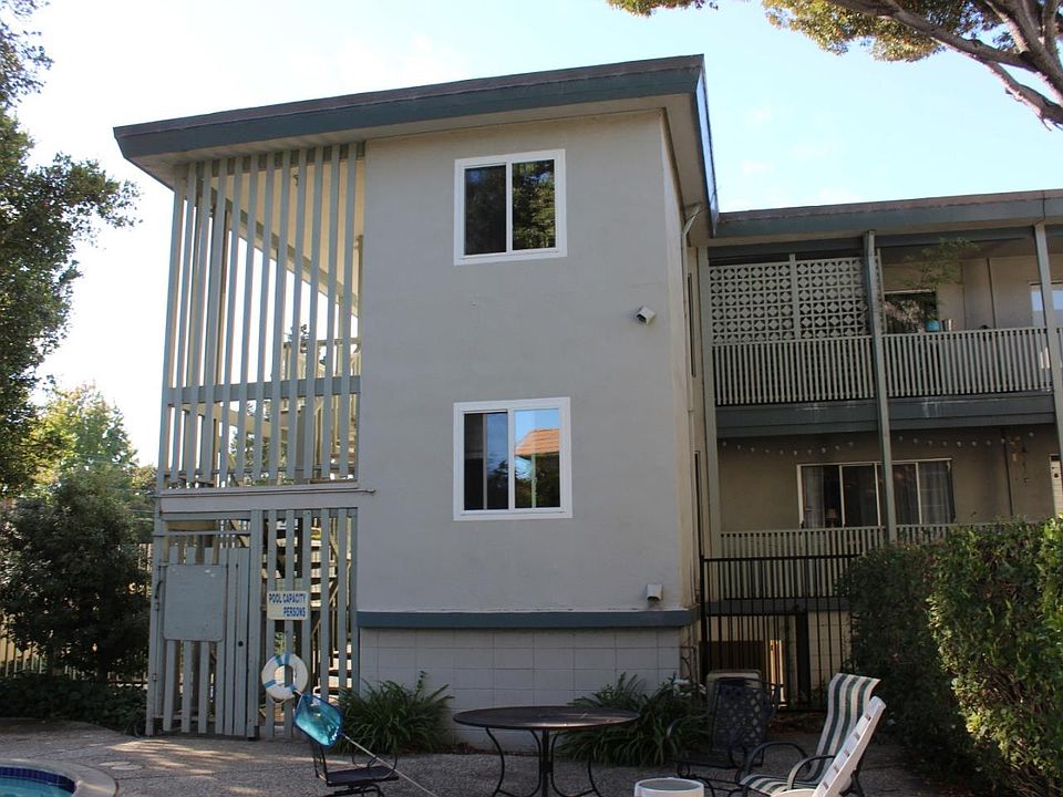 1st image of 249 Elm St APT 206