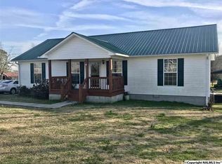 5840 Swearengin Rd, Scottsboro, AL 35769