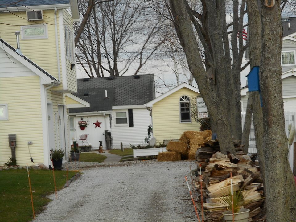 2nd image of 5194 Middle Channel Dr