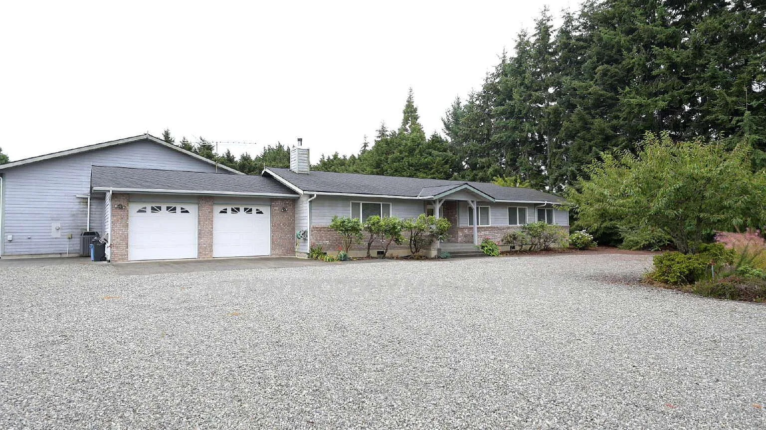 3 bed, 2.5 bath, 2124 sqft, $3,400 — Photo 1