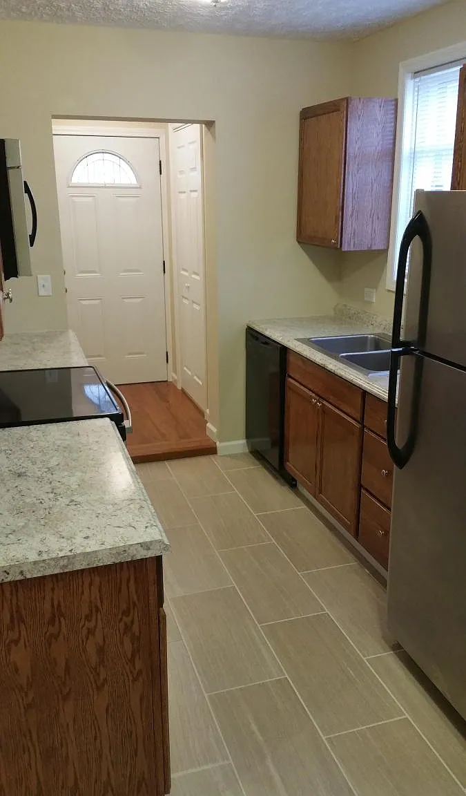 1521 Carolina Avenue — Photo 2