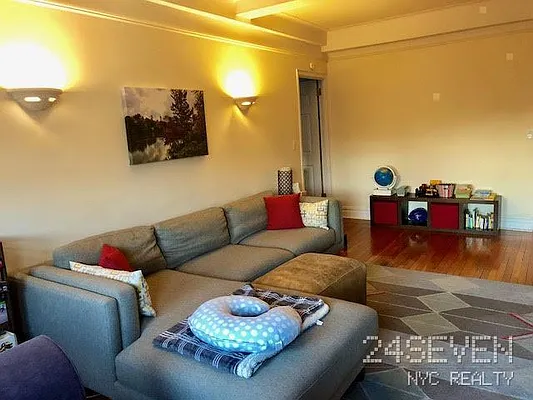 Rented by 24 7 NYC Realty Inc. | media 28