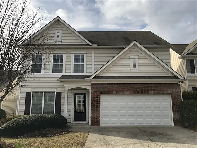 304 Woodland Pass — Photo 1