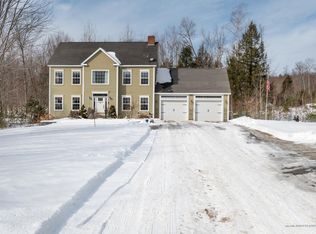 28 Atlantis Dr, Mechanic Falls, ME 04256