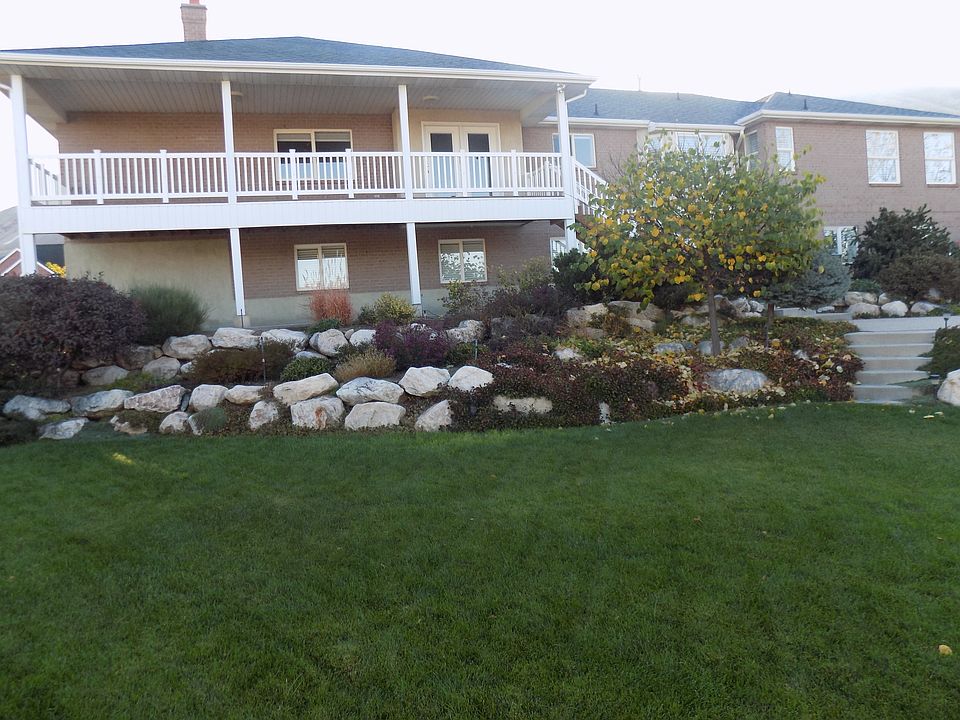 2nd image of 1770 S Sunridge Dr.