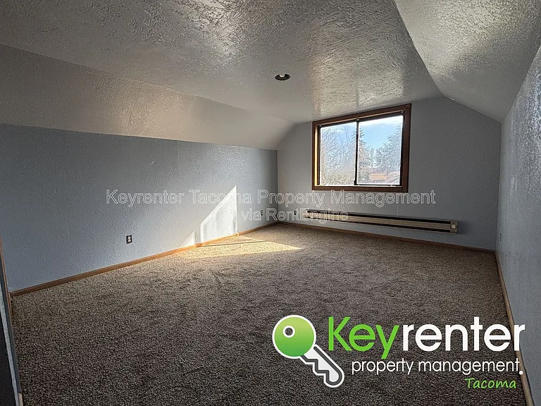 1541 S Ridgewood Ave — Photo 3