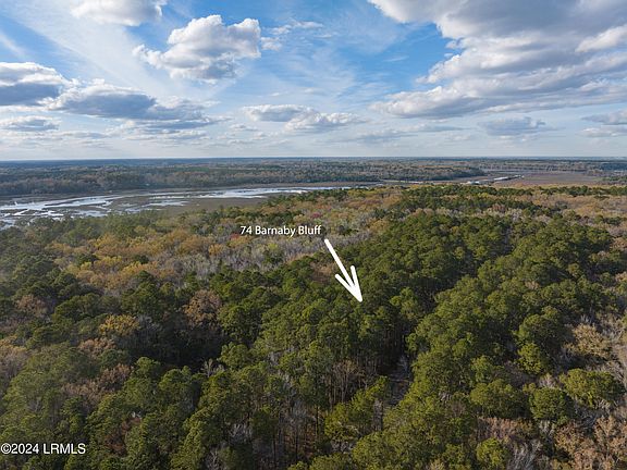 3rd image of 74 Barnaby Bluff