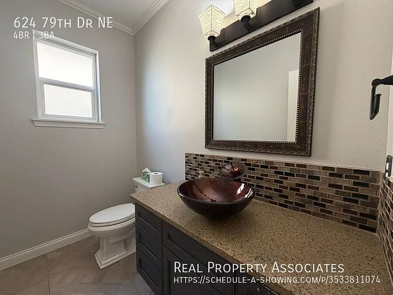 624 79th Dr NE — Photo 8