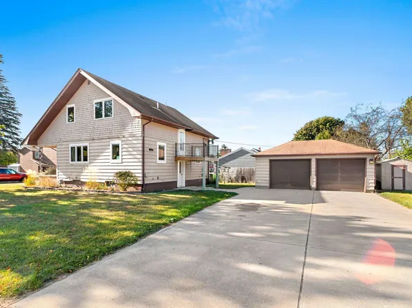 104 N Washington St, Oconto Falls, WI 54154