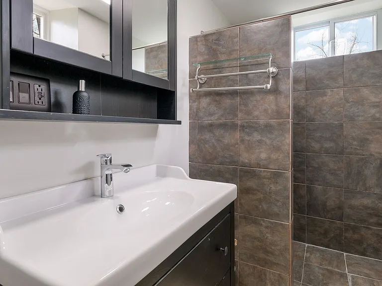 459 S Gulph Rd — Photo 21
