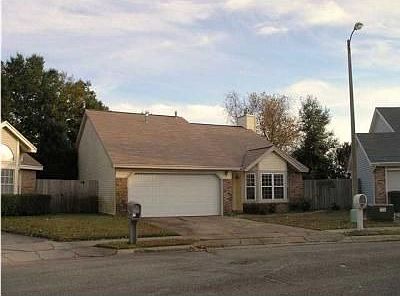 2nd image of 363 Canterbury Cir S
