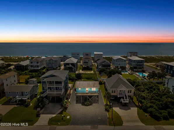 5221 E Pelican Drive, Oak Island, NC 28465