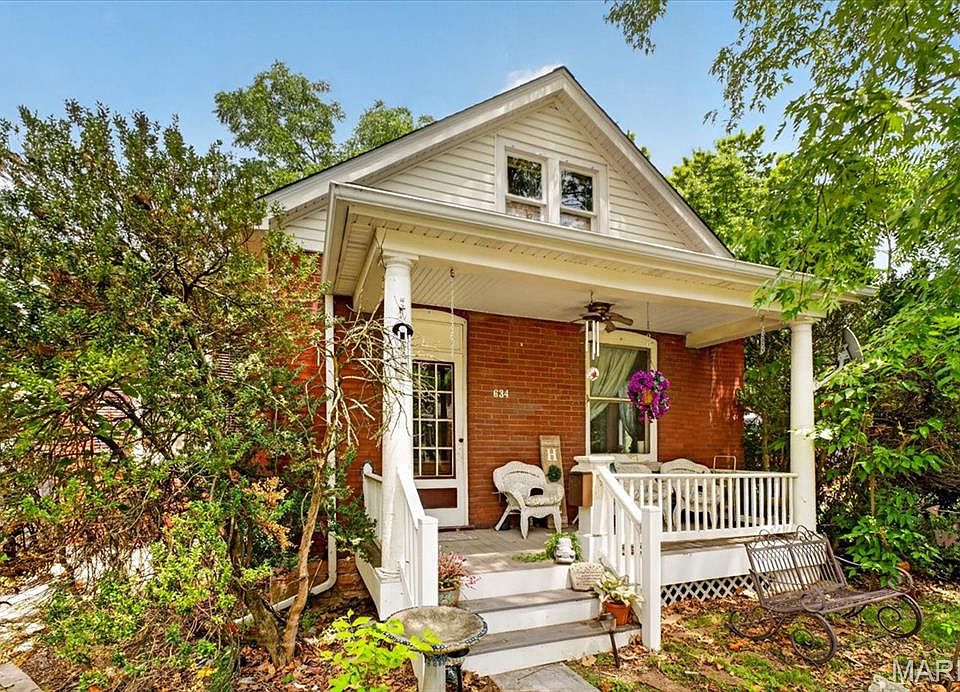 1st image of 634 N Metter Ave