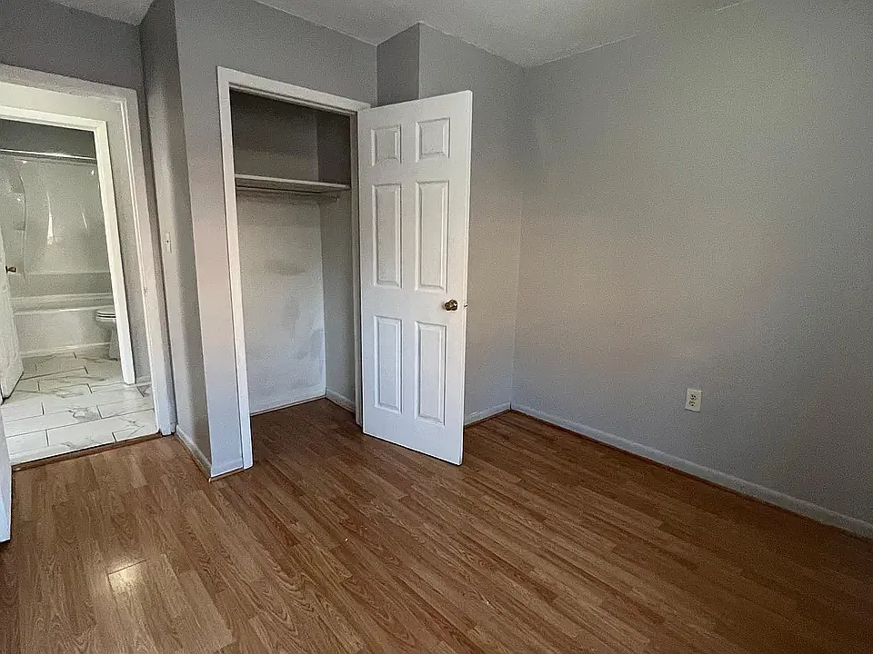2 bed, $1,800 — Photo 2