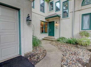 1421 Bridge Water Way #B-12, Mishawaka, IN 46545