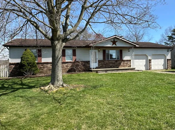 247 Emmaus Rd, Belpre, OH 45714